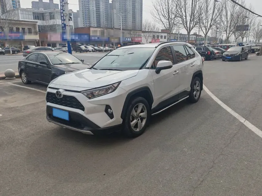 2022 Toyota RAV4 2.0L 171HP L4 CVT,autocango,china used car exporter,china ev exporter,chinese used car exporter,chinese used ev exporter