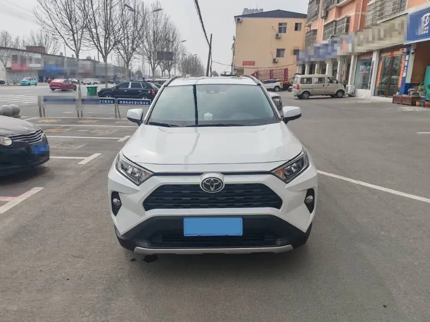 2022 Toyota RAV4 2.0L 171HP L4 CVT,autocango,china used car exporter,china ev exporter,chinese used car exporter,chinese used ev exporter
