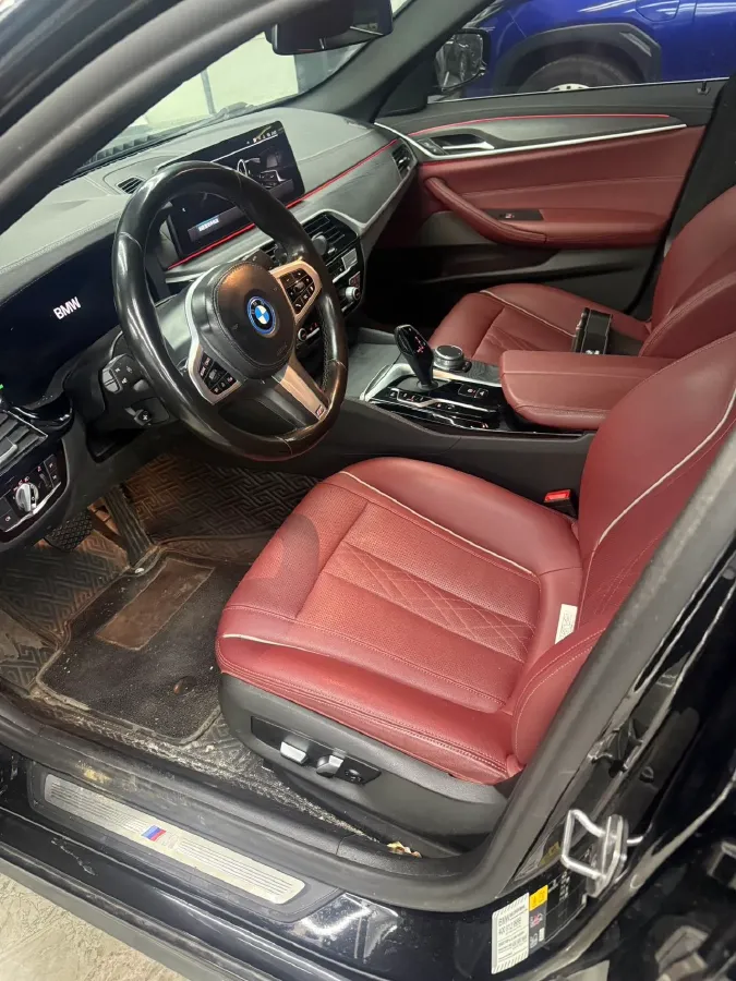 2021 BMW 5 Series 2.0T 184HP L4 8AT PHEV 17.7KWH,autocango,china used car exporter,china ev exporter,chinese used car exporter,chinese used ev exporter