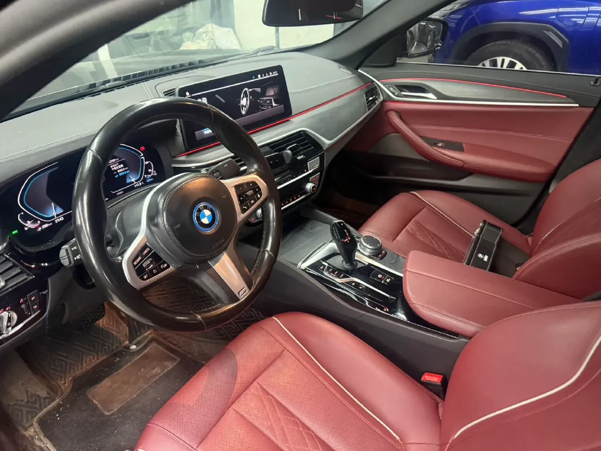 2021 BMW 5 Series 2.0T 184HP L4 8AT PHEV 17.7KWH,autocango,china used car exporter,china ev exporter,chinese used car exporter,chinese used ev exporter