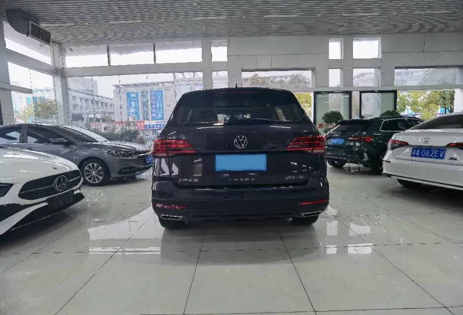 2022 Ford Transit 2.0T 202HP L4 6AT,autocango,china used car exporter,china ev exporter,chinese used car exporter,chinese used ev exporter