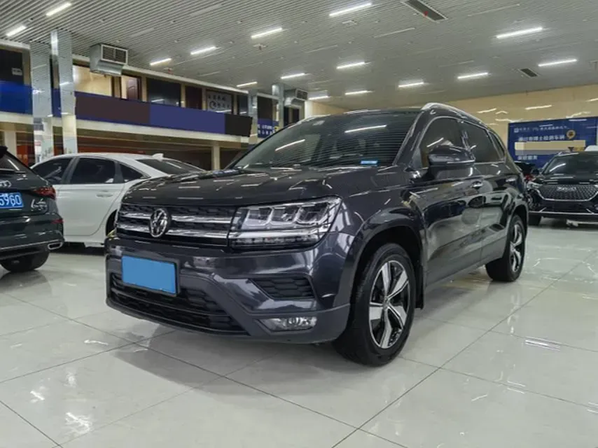 2022 Ford Transit 2.0T 202HP L4 6AT,autocango,china used car exporter,china ev exporter,chinese used car exporter,chinese used ev exporter