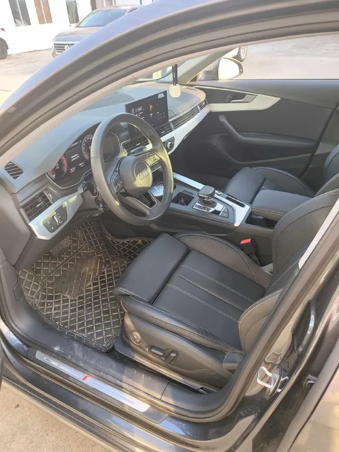 2020 Audi A4L 2.0T 190HP L4 7DCT,autocango,china used car exporter,china ev exporter,chinese used car exporter,chinese used ev exporter