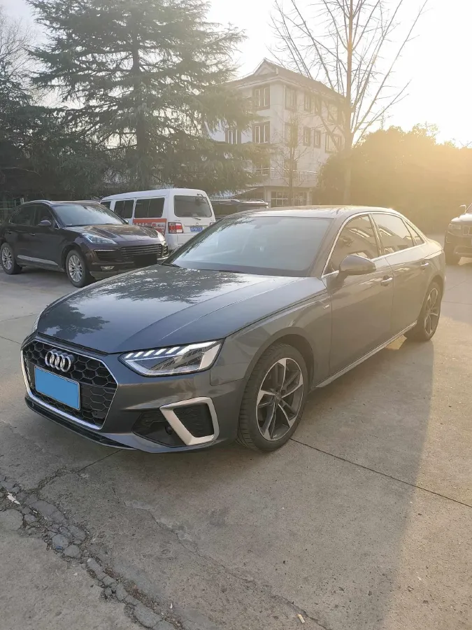2020 Audi A4L 2.0T 190HP L4 7DCT,autocango,china used car exporter,china ev exporter,chinese used car exporter,chinese used ev exporter