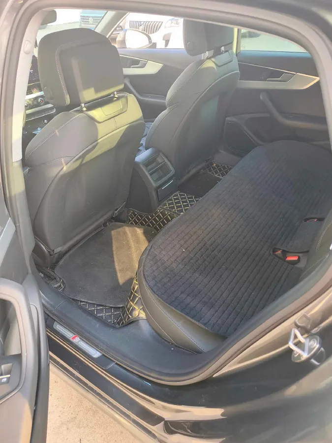 2020 Audi A4L 2.0T 190HP L4 7DCT,autocango,china used car exporter,china ev exporter,chinese used car exporter,chinese used ev exporter