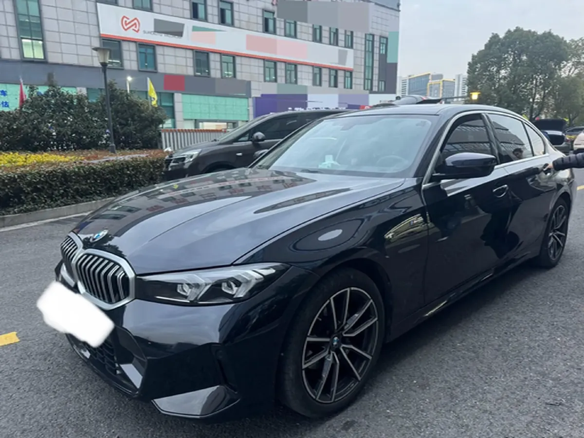 2024 BMW 3 Series 2.0T 156HP L4 8AT,autocango,china used car exporter,china ev exporter,chinese used car exporter,chinese used ev exporter