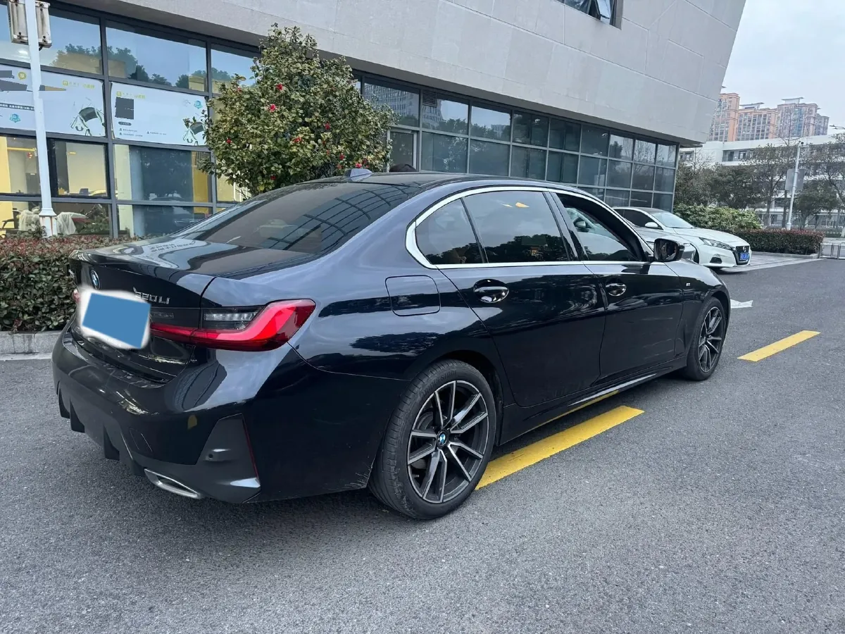 2024 BMW 3 Series 2.0T 156HP L4 8AT,autocango,china used car exporter,china ev exporter,chinese used car exporter,chinese used ev exporter