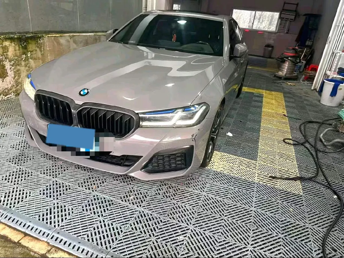 2021 BMW 5 Series 3.0T 340HP L6 8AT,autocango,china used car exporter,china ev exporter,chinese used car exporter,chinese used ev exporter