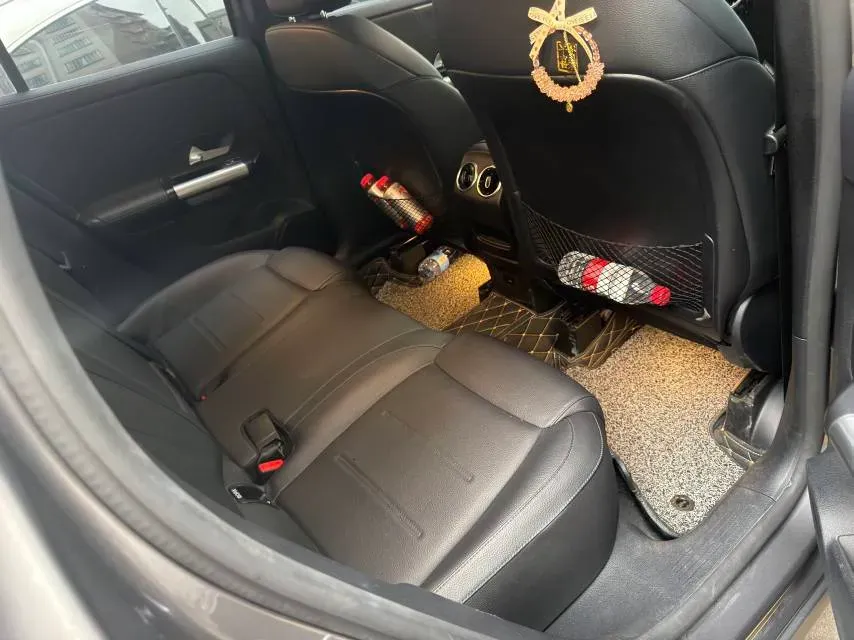 2022 Mercedes-Benz GLA Class 1.3T 136HP L4 7DCT,autocango,china used car exporter,china ev exporter,chinese used car exporter,chinese used ev exporter