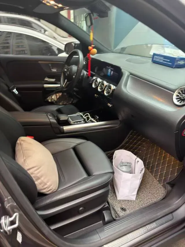 2022 Mercedes-Benz GLA Class 1.3T 136HP L4 7DCT,autocango,china used car exporter,china ev exporter,chinese used car exporter,chinese used ev exporter