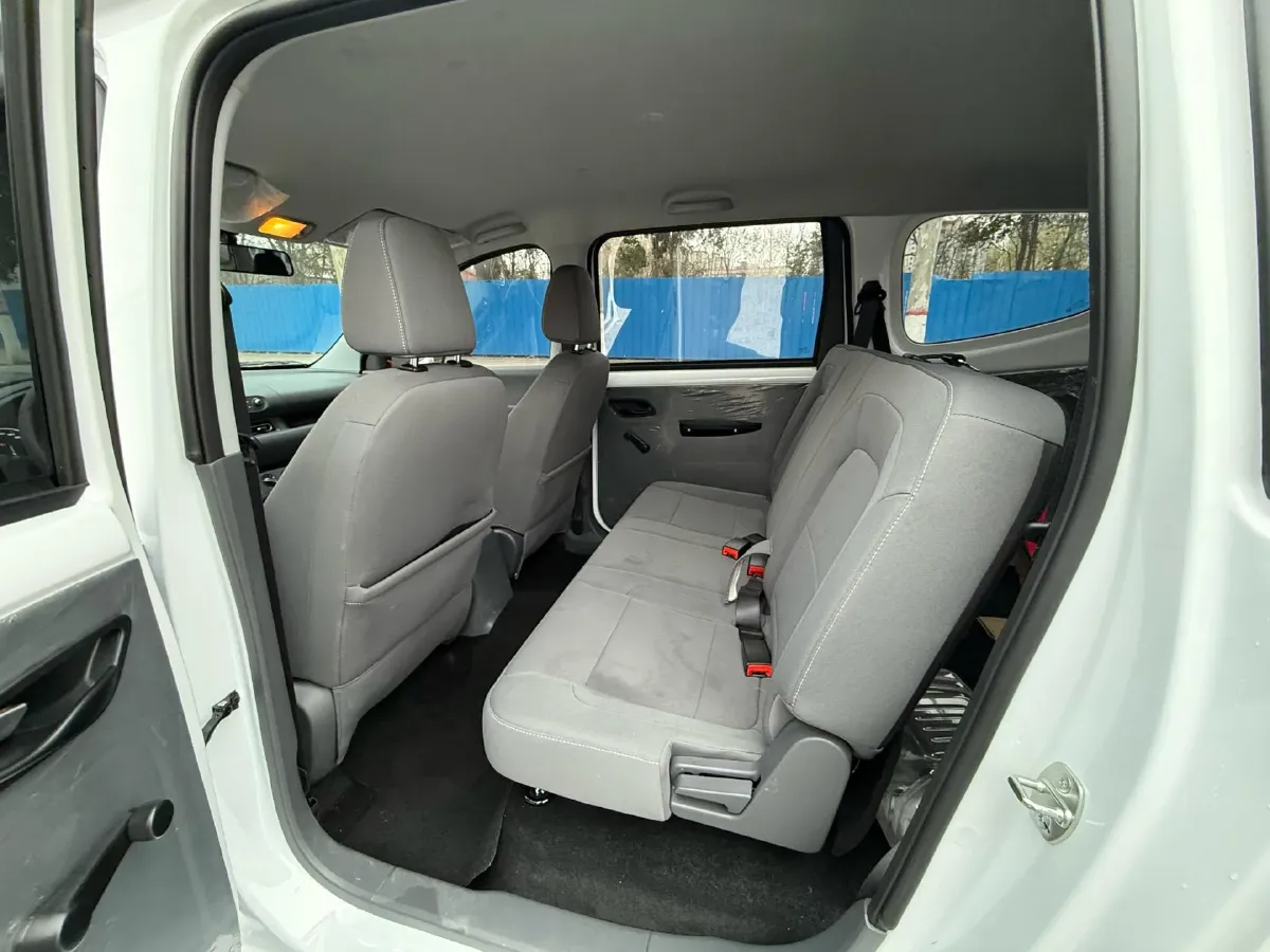 2024 WuLing HongGuang New Energy BEV 32.6KWH,autocango,china used car exporter,china ev exporter,chinese used car exporter,chinese used ev exporter