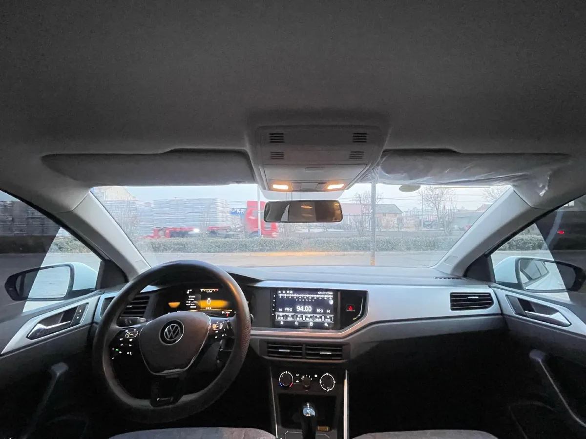 2023 Volkswagen Polo 1.5L 110HP L4 6AT,autocango,china used car exporter,china ev exporter,chinese used car exporter,chinese used ev exporter