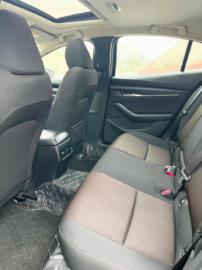 2021 Mazda 3 Axela 2.0L 158HP L4 6AT,autocango,china used car exporter,china ev exporter,chinese used car exporter,chinese used ev exporter