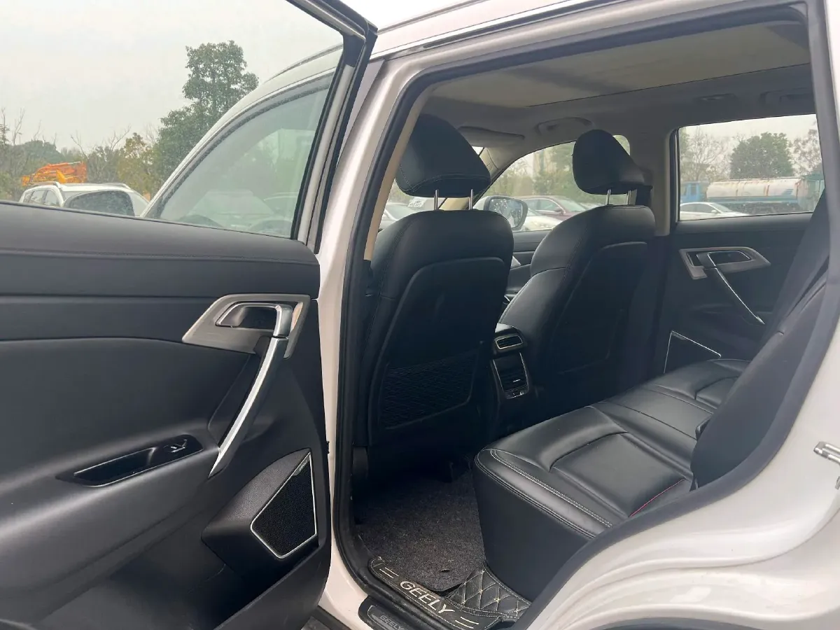 2018 Geely Azkarra 1.8T 184HP L4 6AT,autocango,china used car exporter,china ev exporter,chinese used car exporter,chinese used ev exporter