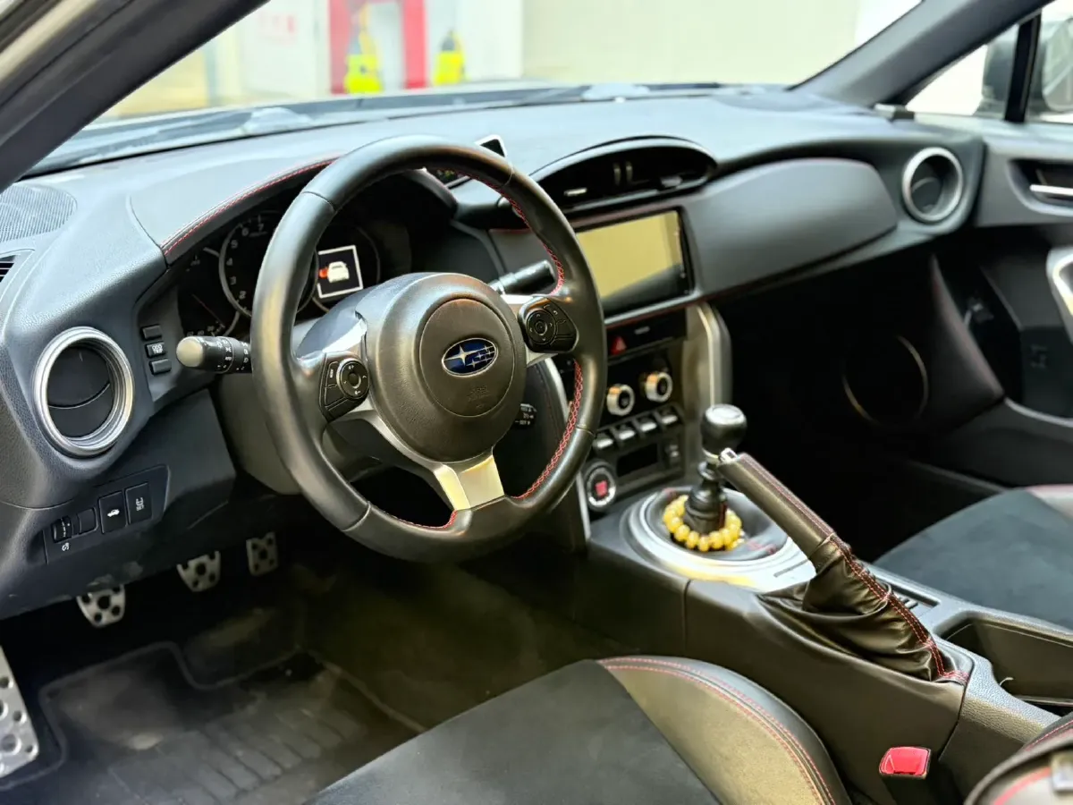 2019 Ford Focus 2.3T 280HP L4 6MT,autocango,china used car exporter,china ev exporter,chinese used car exporter,chinese used ev exporter