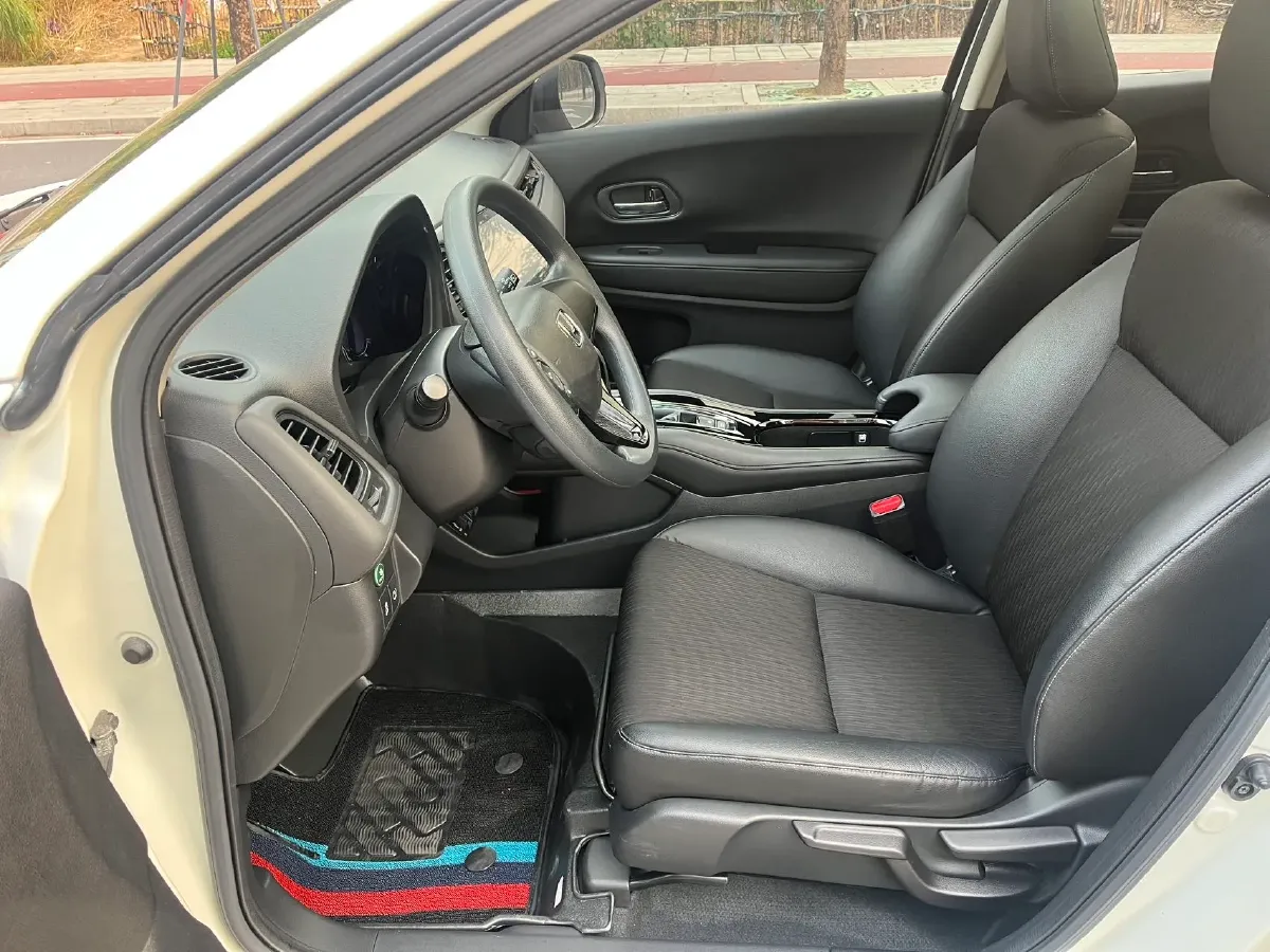 2020 Honda Vezel 1.5L 131HP L4 CVT,autocango,china used car exporter,china ev exporter,chinese used car exporter,chinese used ev exporter