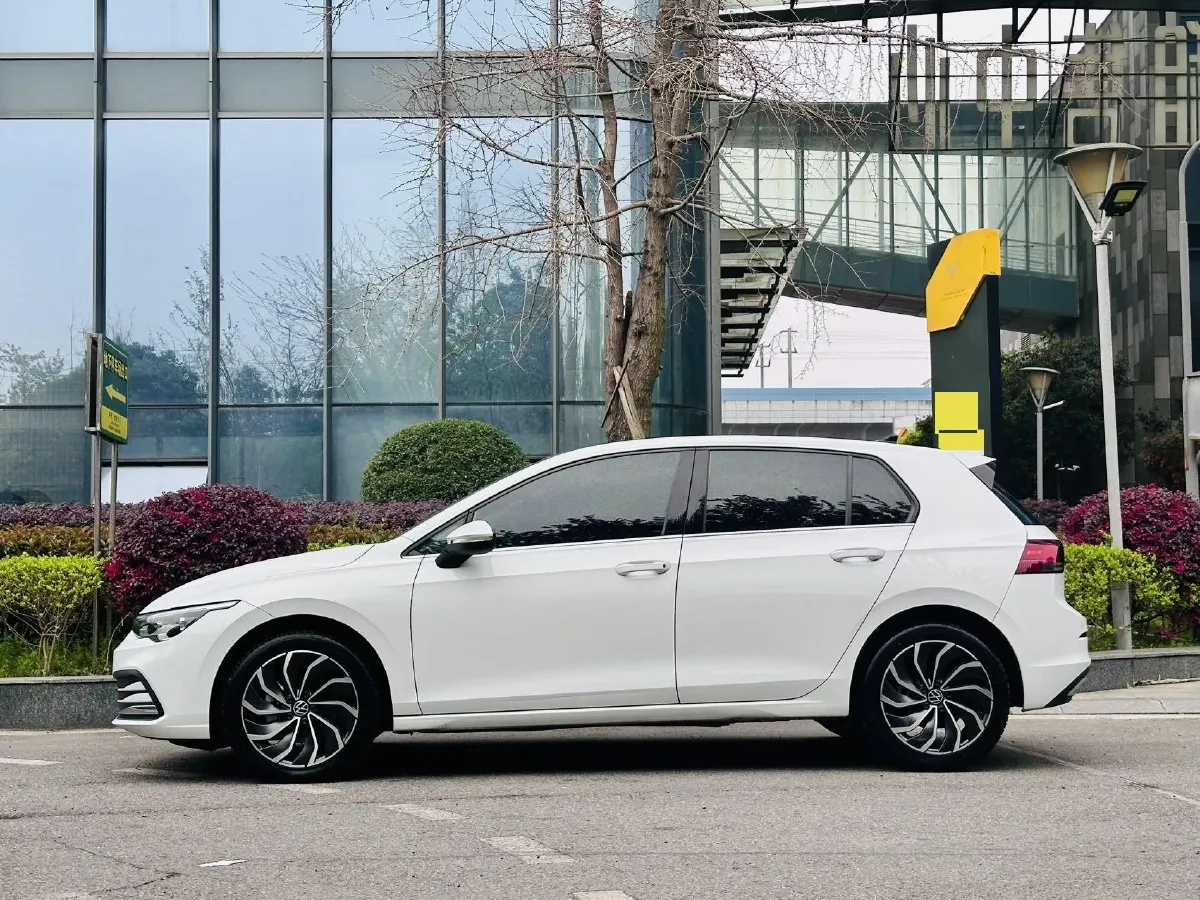 2023 Volkswagen Golf 1.4T 150HP L4 7DCT,autocango,china used car exporter,china ev exporter,chinese used car exporter,chinese used ev exporter