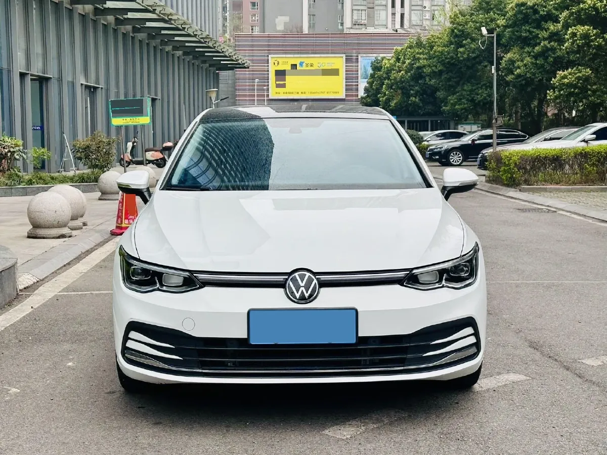 2023 Volkswagen Golf 1.4T 150HP L4 7DCT,autocango,china used car exporter,china ev exporter,chinese used car exporter,chinese used ev exporter