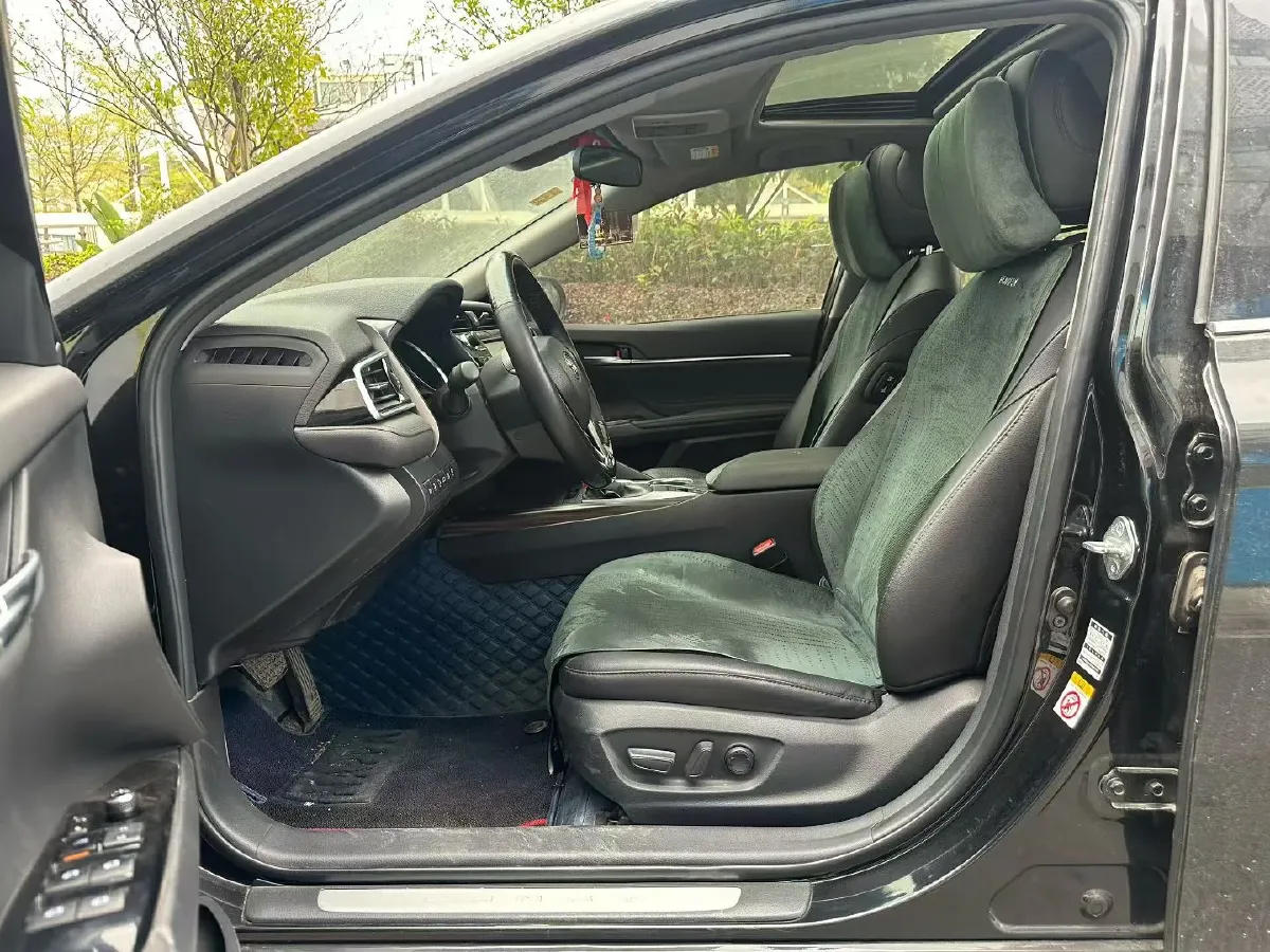 2018 Toyota Camry 2.0L 169HP L4 6AT,autocango,china used car exporter,china ev exporter,chinese used car exporter,chinese used ev exporter