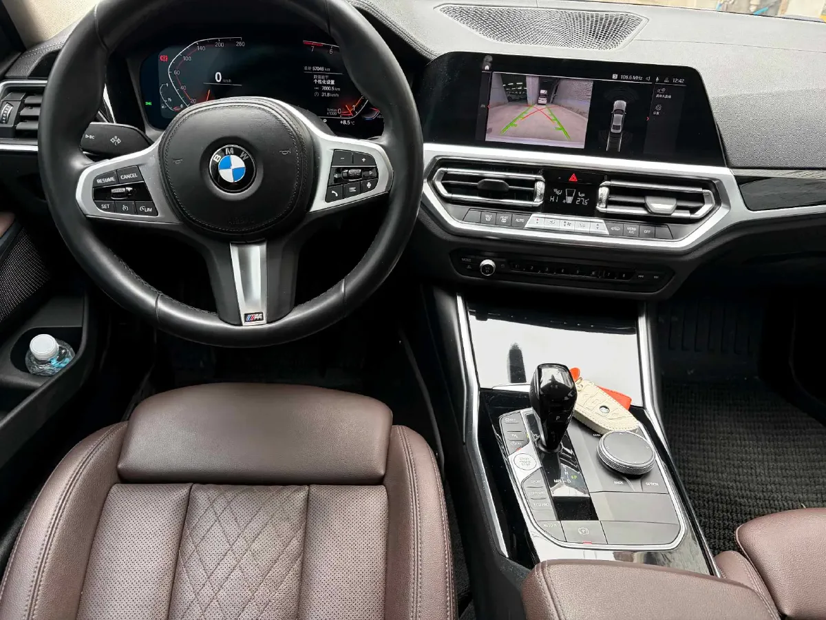 2022 BMW 3 Series 2.0T 156HP L4 8AT,autocango,china used car exporter,china ev exporter,chinese used car exporter,chinese used ev exporter