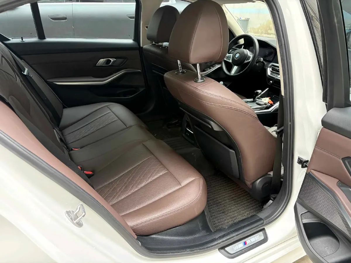 2022 BMW 3 Series 2.0T 156HP L4 8AT,autocango,china used car exporter,china ev exporter,chinese used car exporter,chinese used ev exporter