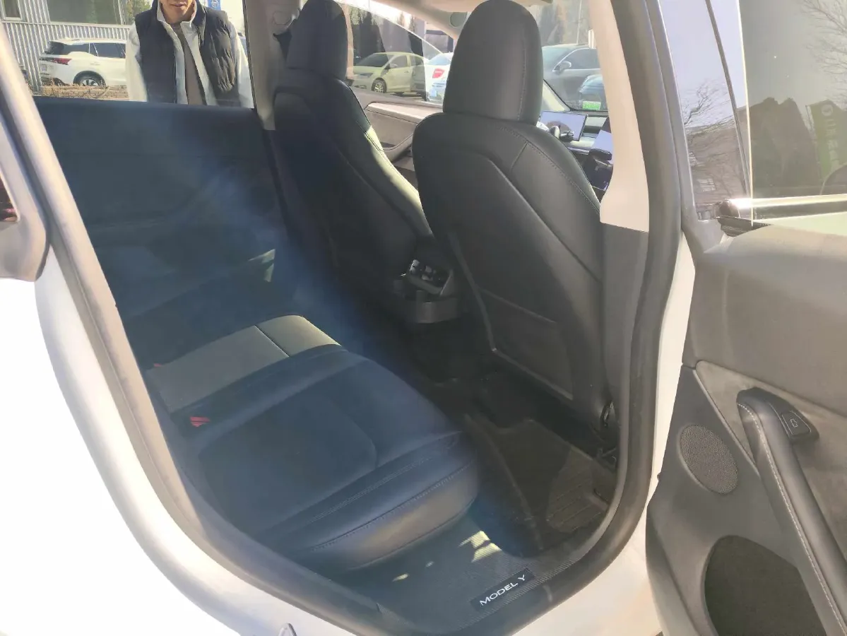 2024 Tesla Model Y BEV 78.4KWH,autocango,china used car exporter,china ev exporter,chinese used car exporter,chinese used ev exporter