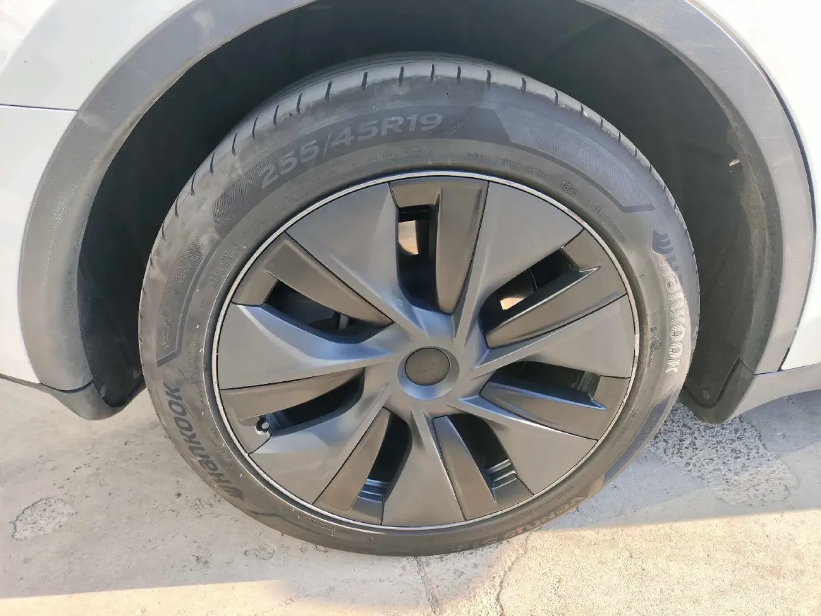 2024 Tesla Model Y BEV 78.4KWH,autocango,china used car exporter,china ev exporter,chinese used car exporter,chinese used ev exporter