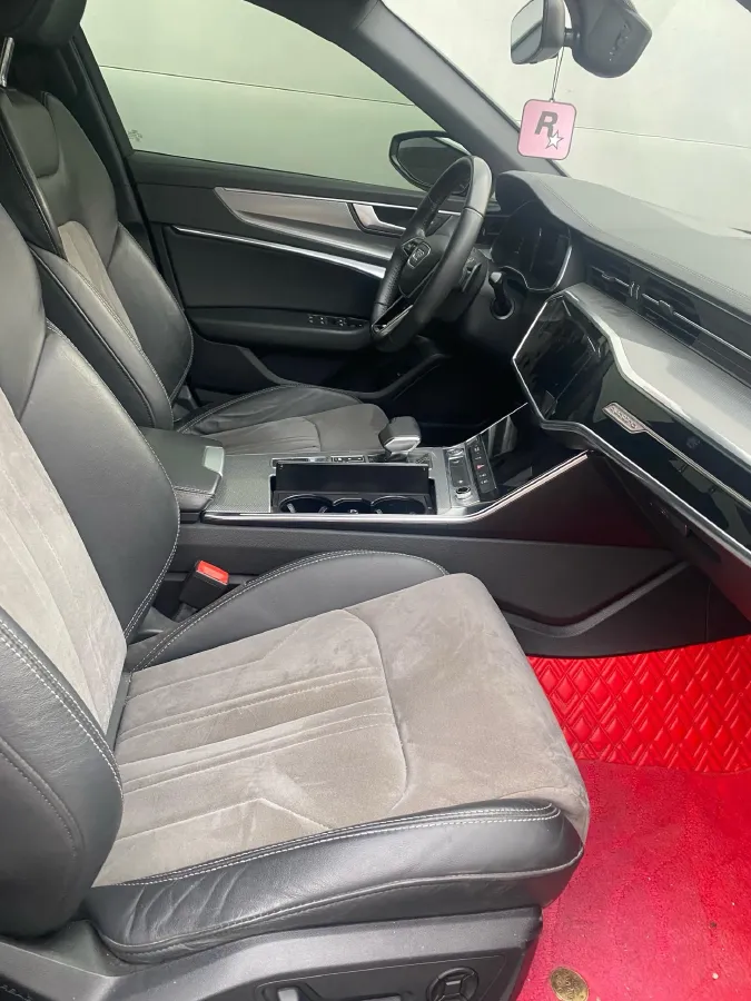 2020 Audi A6L 2.0T 224HP L4 7DCT,autocango,china used car exporter,china ev exporter,chinese used car exporter,chinese used ev exporter