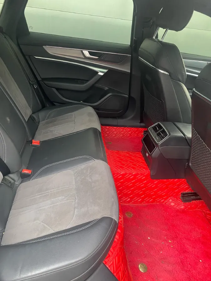 2020 Audi A6L 2.0T 224HP L4 7DCT,autocango,china used car exporter,china ev exporter,chinese used car exporter,chinese used ev exporter