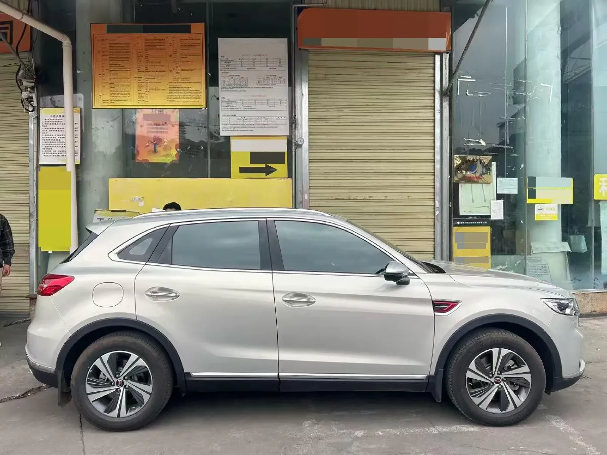 2019 HongQi HS5 2.0T 224HP L4 6AT,autocango,china used car exporter,china ev exporter,chinese used car exporter,chinese used ev exporter