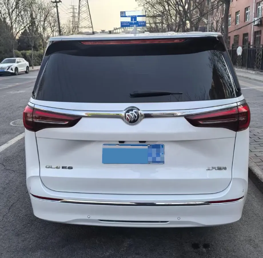 2023 Buick GL8 2.0T 237HP L4 9AT,autocango,china used car exporter,china ev exporter,chinese used car exporter,chinese used ev exporter