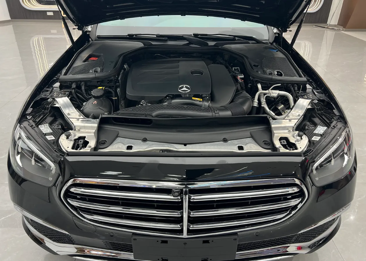 2022 Mercedes-Benz GLC Class 2.0T 258HP L4 9AT,autocango,china used car exporter,china ev exporter,chinese used car exporter,chinese used ev exporter