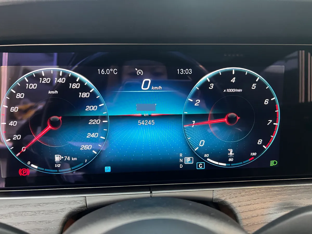 2022 Mercedes-Benz GLC Class 2.0T 258HP L4 9AT,autocango,china used car exporter,china ev exporter,chinese used car exporter,chinese used ev exporter