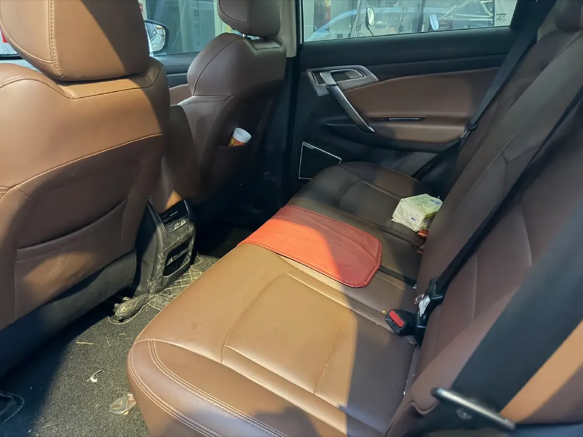 2021 Ford Escort 1.5L 122HP L3 6AT,autocango,china used car exporter,china ev exporter,chinese used car exporter,chinese used ev exporter