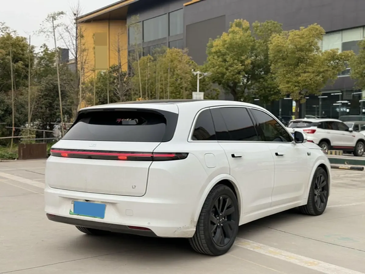 2023 Li L7 Range Extended 154HP REEV 40.9KWH,autocango,china used car exporter,china ev exporter,chinese used car exporter,chinese used ev exporter