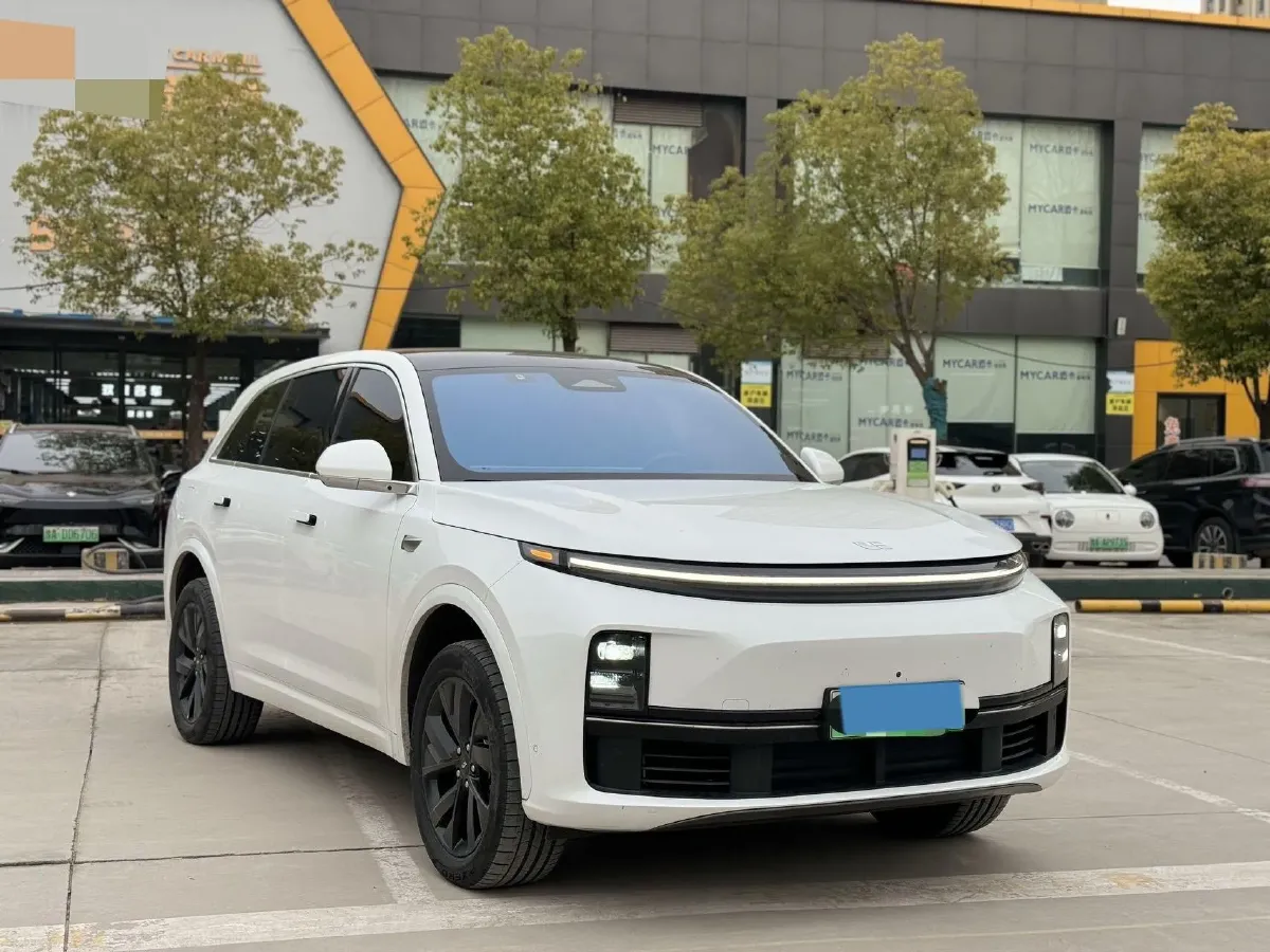 2023 Li L7 Range Extended 154HP REEV 40.9KWH,autocango,china used car exporter,china ev exporter,chinese used car exporter,chinese used ev exporter