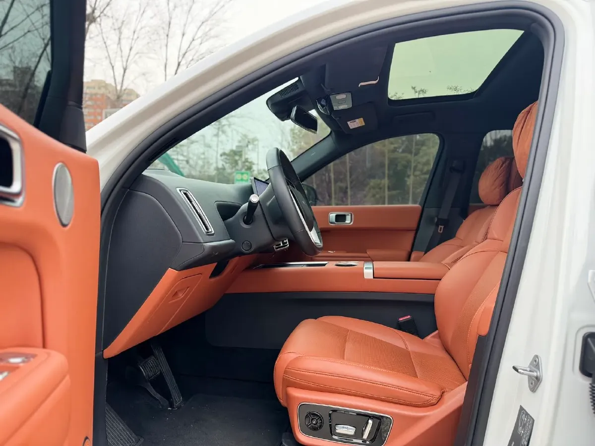 2023 Li L7 Range Extended 154HP REEV 40.9KWH,autocango,china used car exporter,china ev exporter,chinese used car exporter,chinese used ev exporter