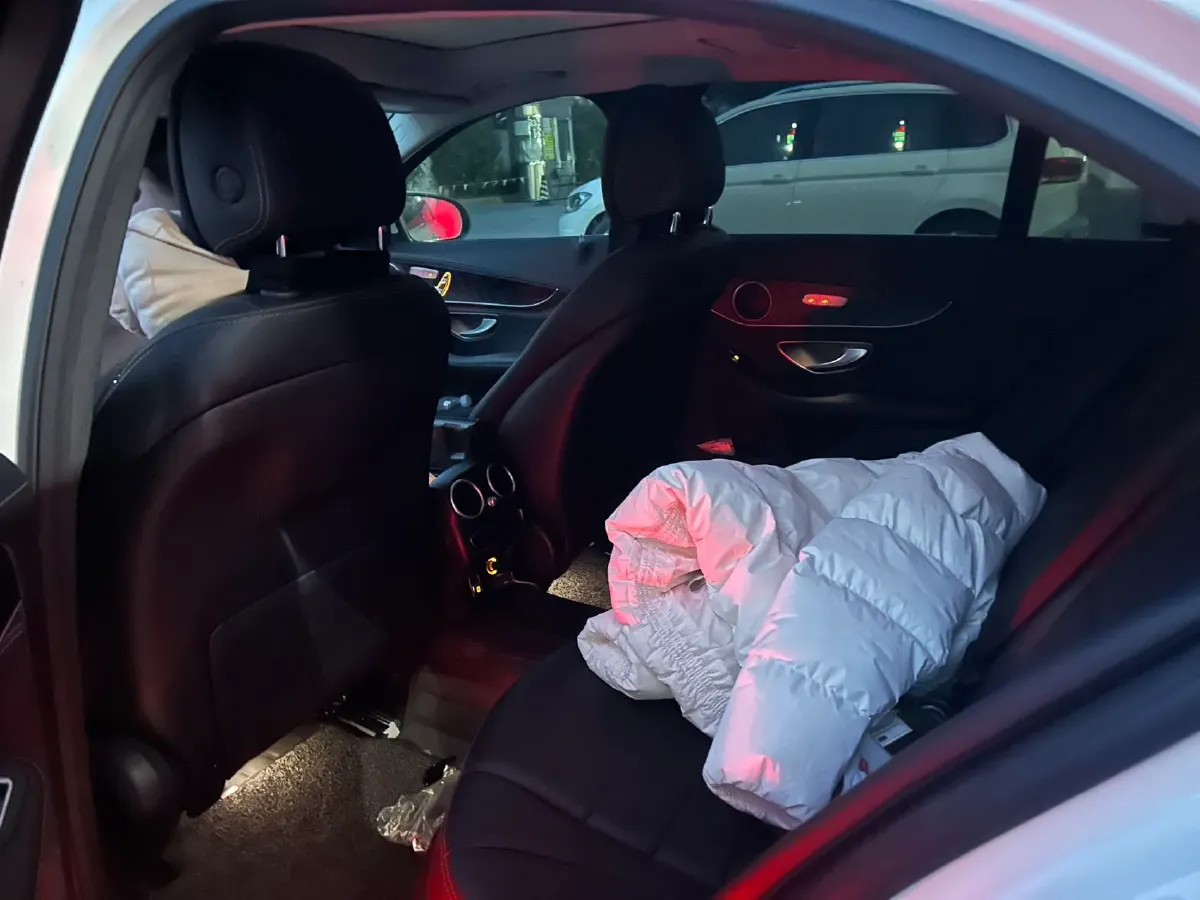 2020 Mercedes-Benz C Class 1.5T 184HP L4 9AT,autocango,china used car exporter,china ev exporter,chinese used car exporter,chinese used ev exporter