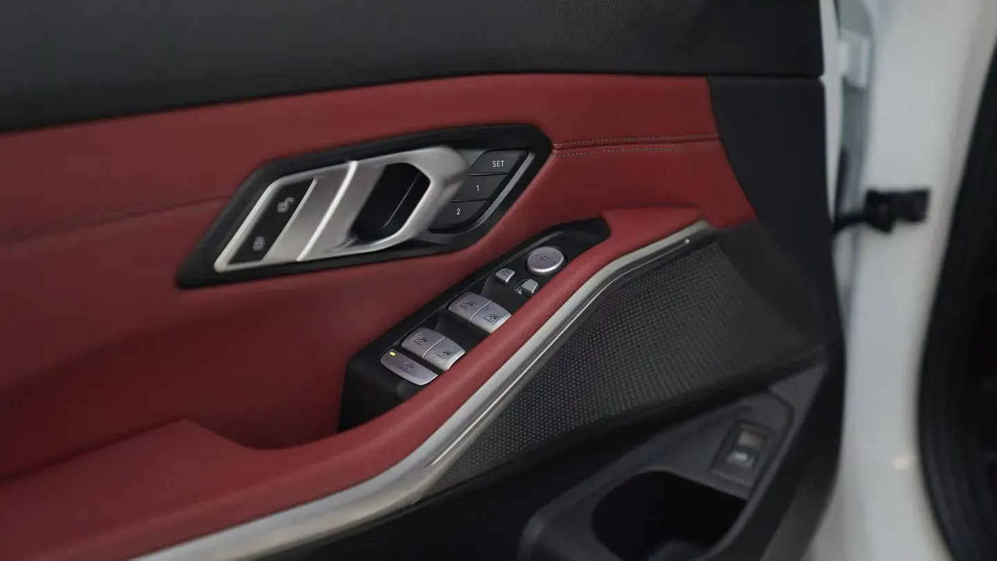 2023 BMW 3 Series 2.0T 184HP L4 8AT,autocango,china used car exporter,china ev exporter,chinese used car exporter,chinese used ev exporter