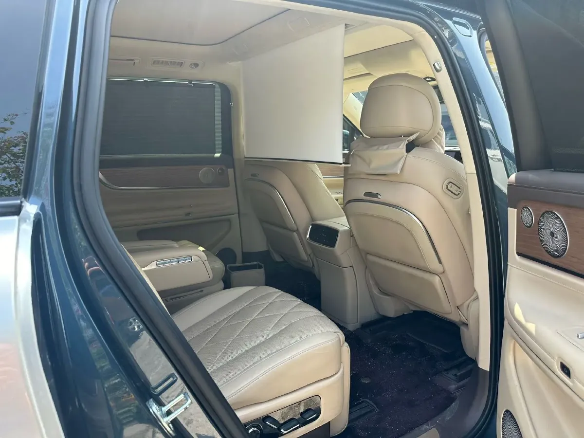 2024 AITO AITO M9 1.5T 152HP L4 REEV 42KWH,autocango,china used car exporter,china ev exporter,chinese used car exporter,chinese used ev exporter