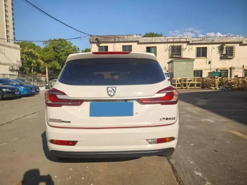 2017 BaoJun 310W 1.5L 112HP L4 6MT,autocango,china used car exporter,china ev exporter,chinese used car exporter,chinese used ev exporter