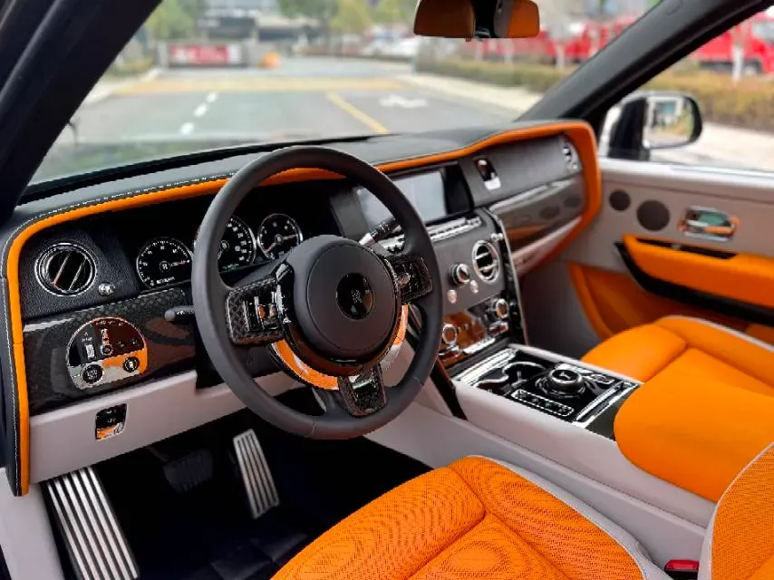 2020 Rolls-Royce Cullinan 6.7T 600HP V12 8AT,autocango,china used car exporter,china ev exporter,chinese used car exporter,chinese used ev exporter