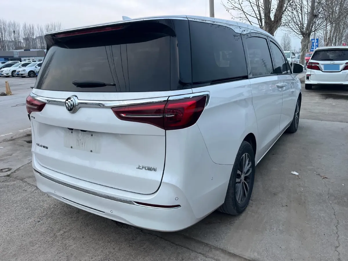 2022 Buick GL8 2.0T 237HP L4 9AT,autocango,china used car exporter,china ev exporter,chinese used car exporter,chinese used ev exporter