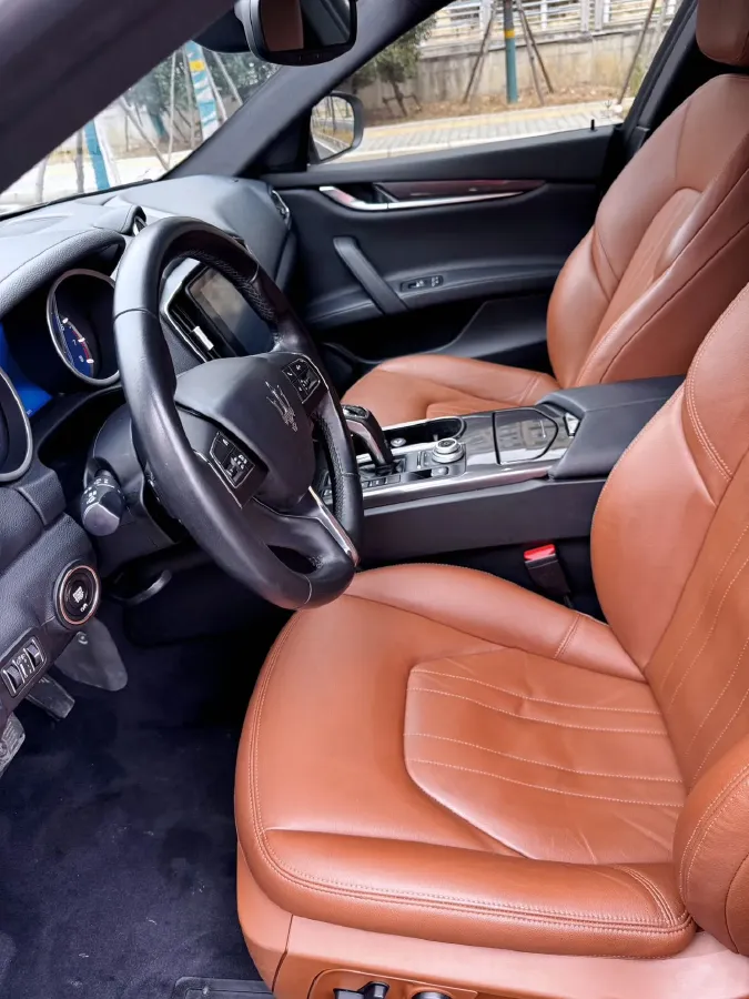 2019 Maserati Ghibli 3.0T 350HP V6 8AT,autocango,china used car exporter,china ev exporter,chinese used car exporter,chinese used ev exporter