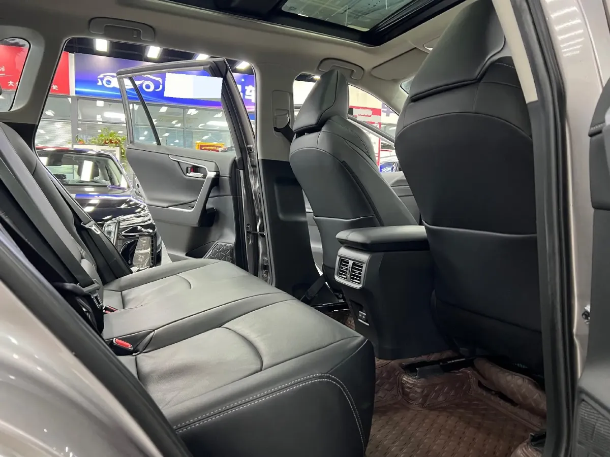 2023 Toyota Wildlander 2.0L 171HP L4 CVT,autocango,china used car exporter,china ev exporter,chinese used car exporter,chinese used ev exporter