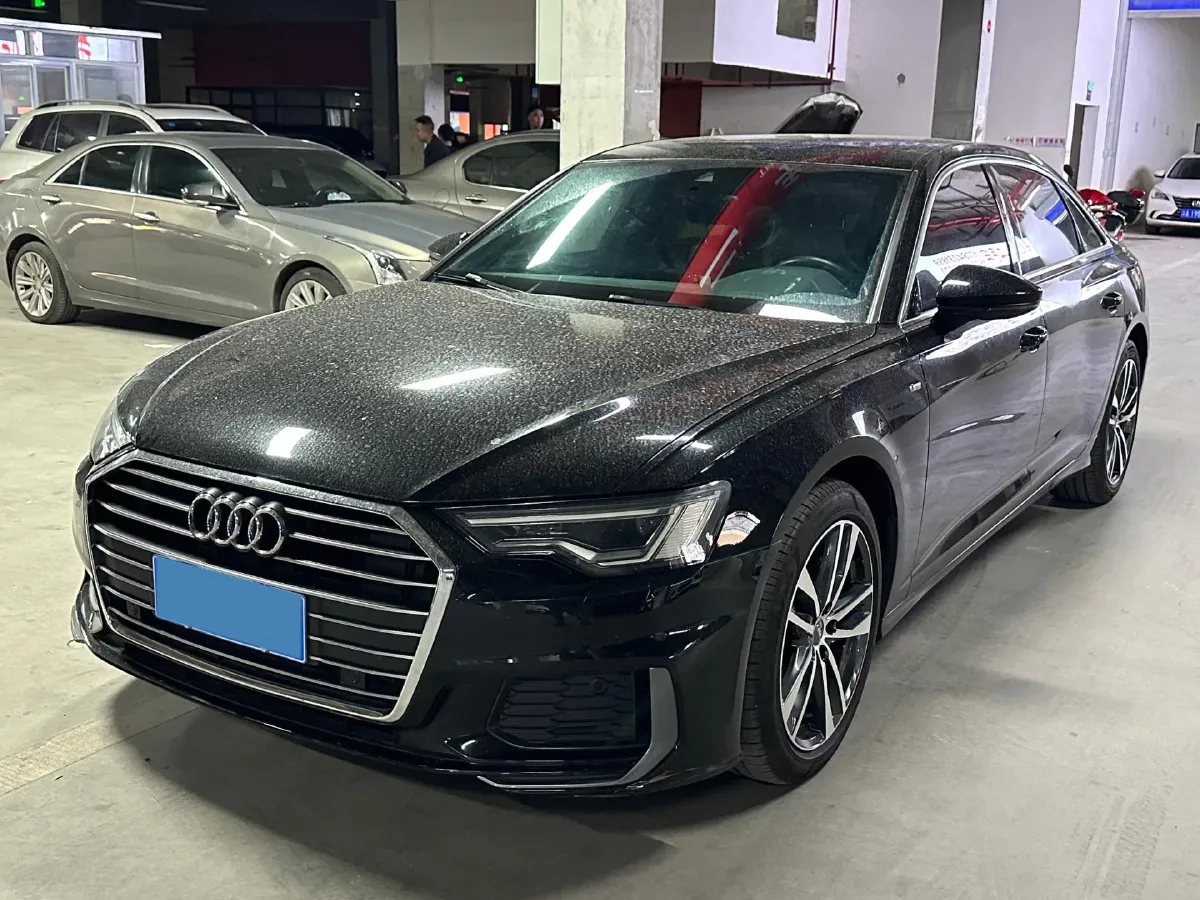 2021 Audi A6L 2.0T 190HP L4 7DCT,autocango,china used car exporter,china ev exporter,chinese used car exporter,chinese used ev exporter