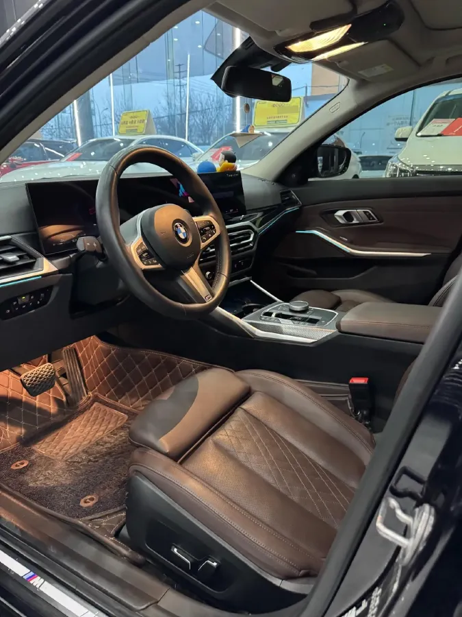 2024 BMW 3 Series 2.0T 184HP L4 8AT,autocango,china used car exporter,china ev exporter,chinese used car exporter,chinese used ev exporter
