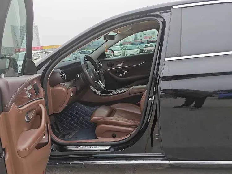 2020 Mercedes-Benz E Class 1.5T 184HP L4 9AT,autocango,china used car exporter,china ev exporter,chinese used car exporter,chinese used ev exporter