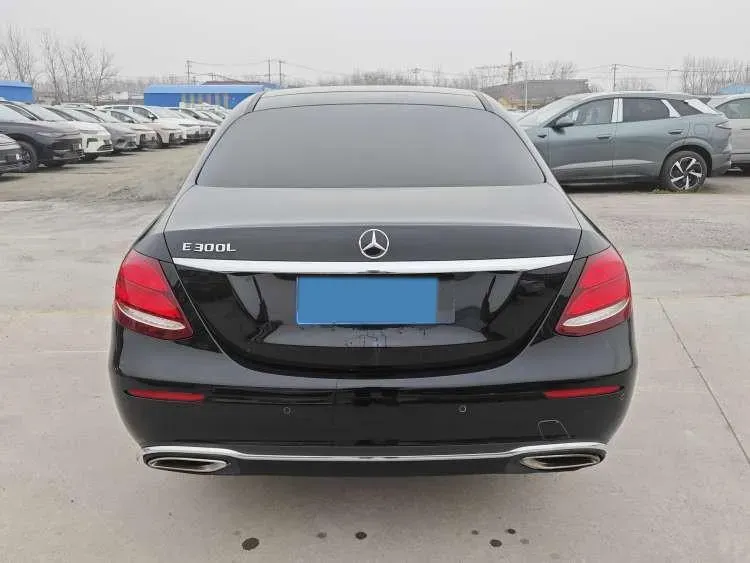 2020 Mercedes-Benz E Class 1.5T 184HP L4 9AT,autocango,china used car exporter,china ev exporter,chinese used car exporter,chinese used ev exporter