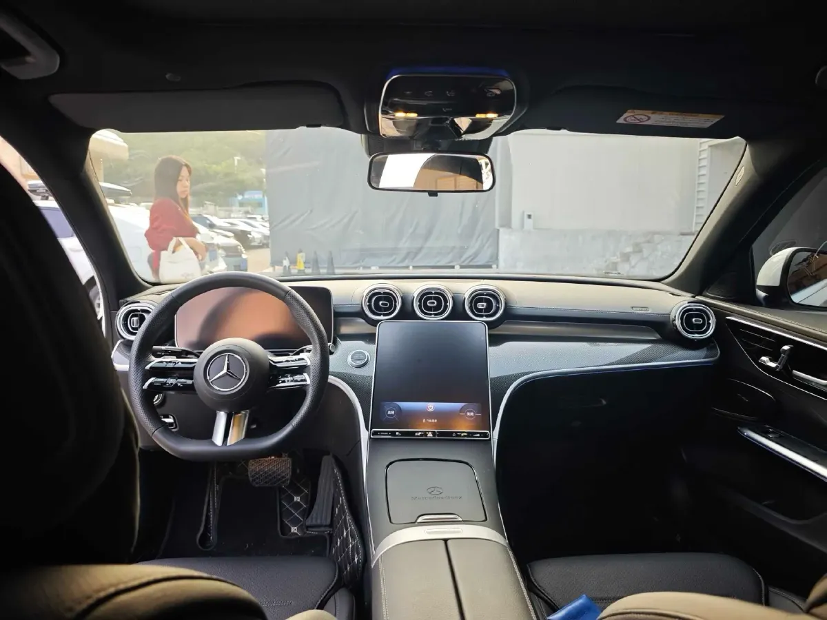 2025 Mercedes-Benz C Class 1.5T 204HP L4 9AT,autocango,china used car exporter,china ev exporter,chinese used car exporter,chinese used ev exporter